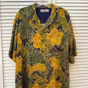 Tommy Bahama Camp Shirt - Size XL